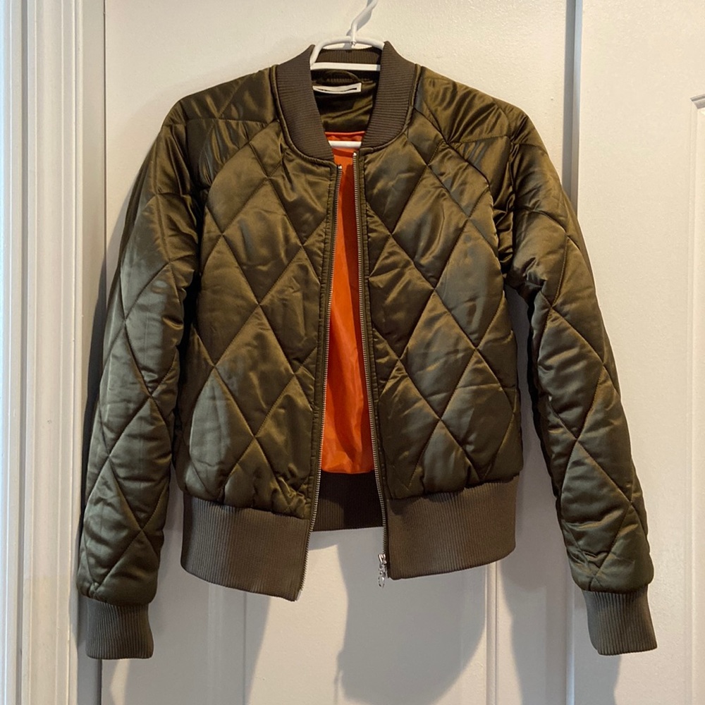 Army green quilted puffer bomber jacket